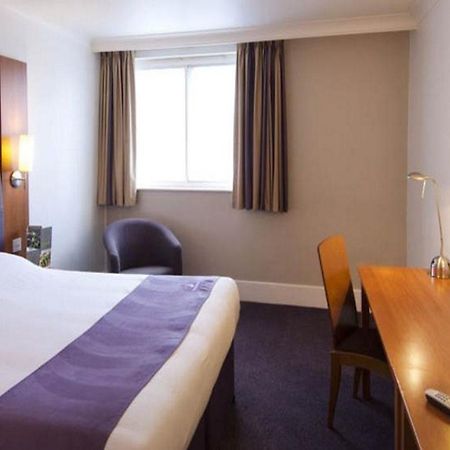 Premier Inn Gloucester Ngoại thất bức ảnh